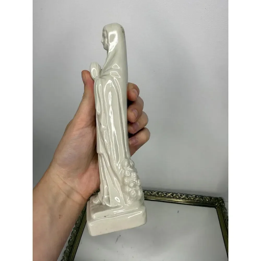 Beautiful Vintage Praying Virgin Mary Madonna Statue
